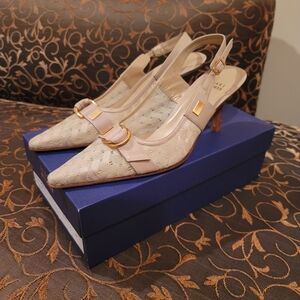 Stuart Weitzman, Size 7, Beige